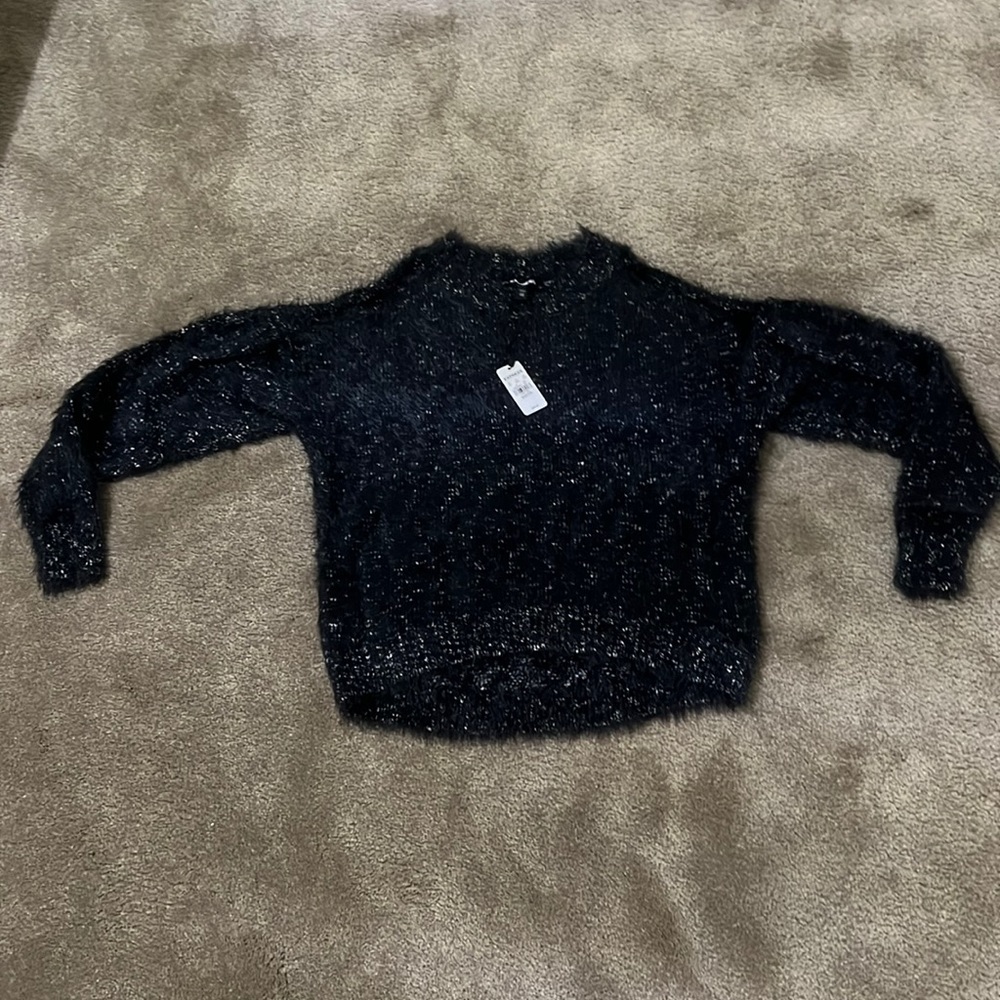 Women’s express xxs brand new cold shoulder sweater black